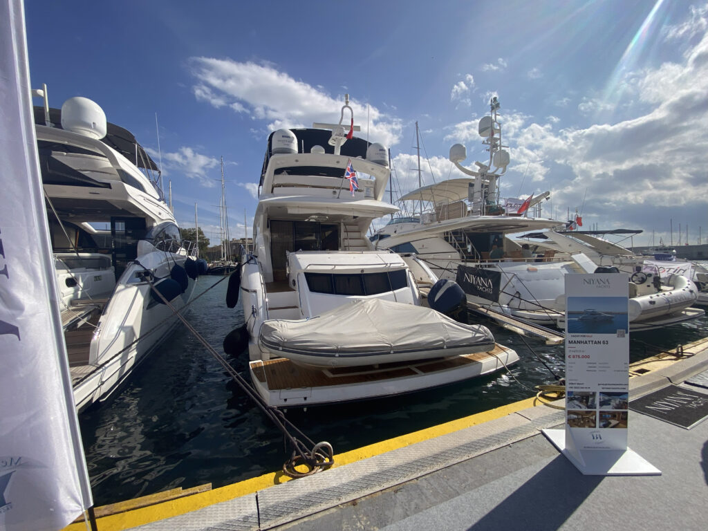 2011 Sunseeker Manhattan 63