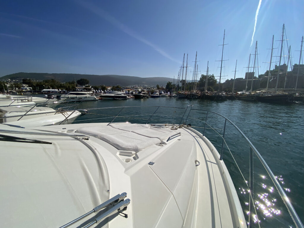 2011 Sunseeker Manhattan 63