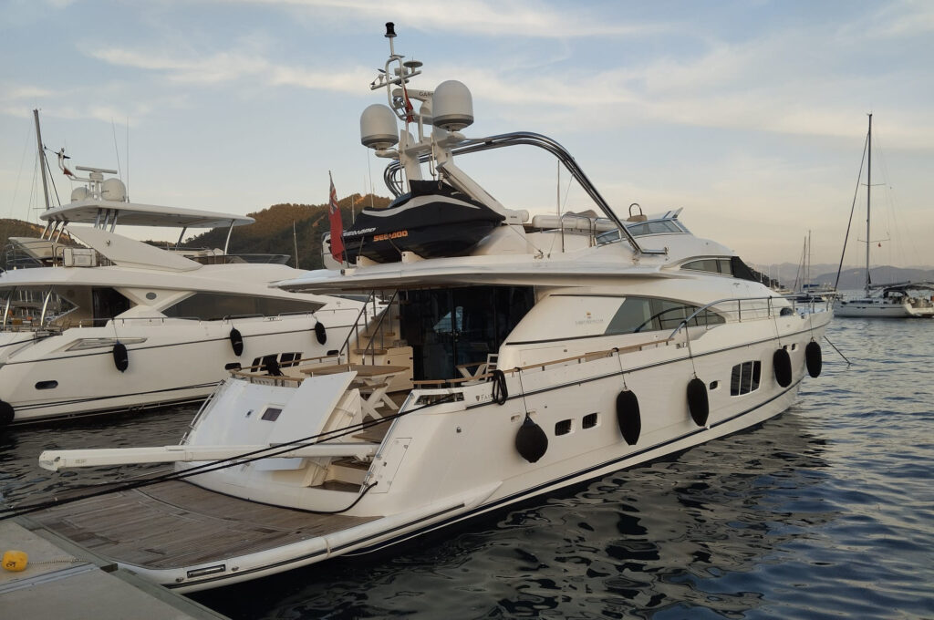 2010 Fairline Squadron 78