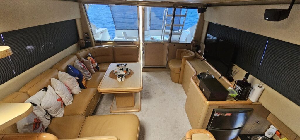 2005 Ferretti 530