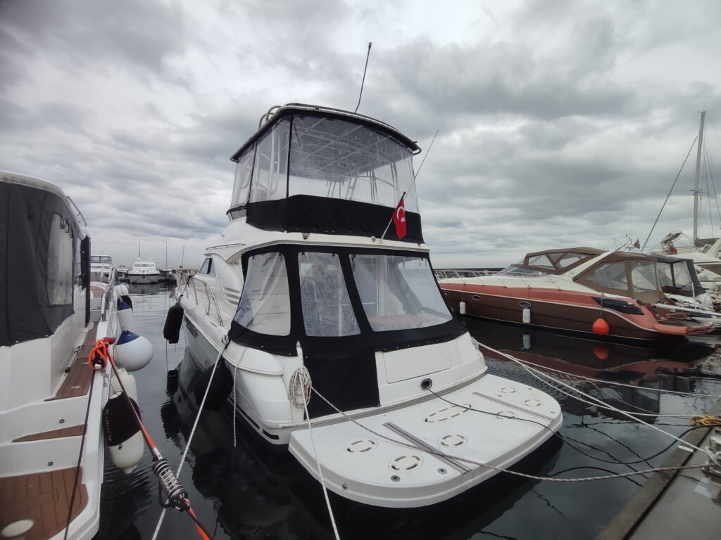 2000 Sea Ray 400 Sedan Bridge