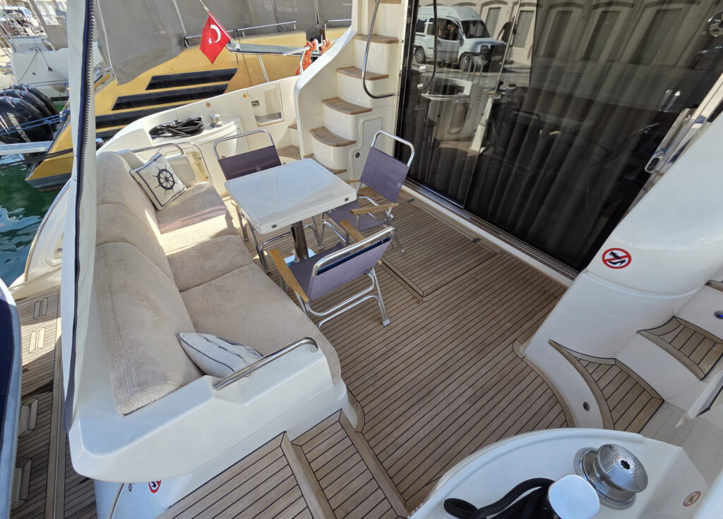 2012 Azimut 60