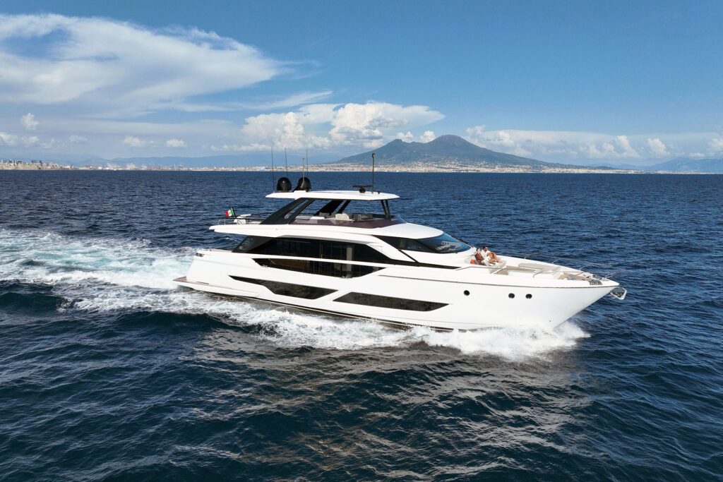 2026 Ferretti 860