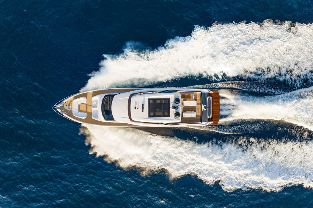 2026 Ferretti 860
