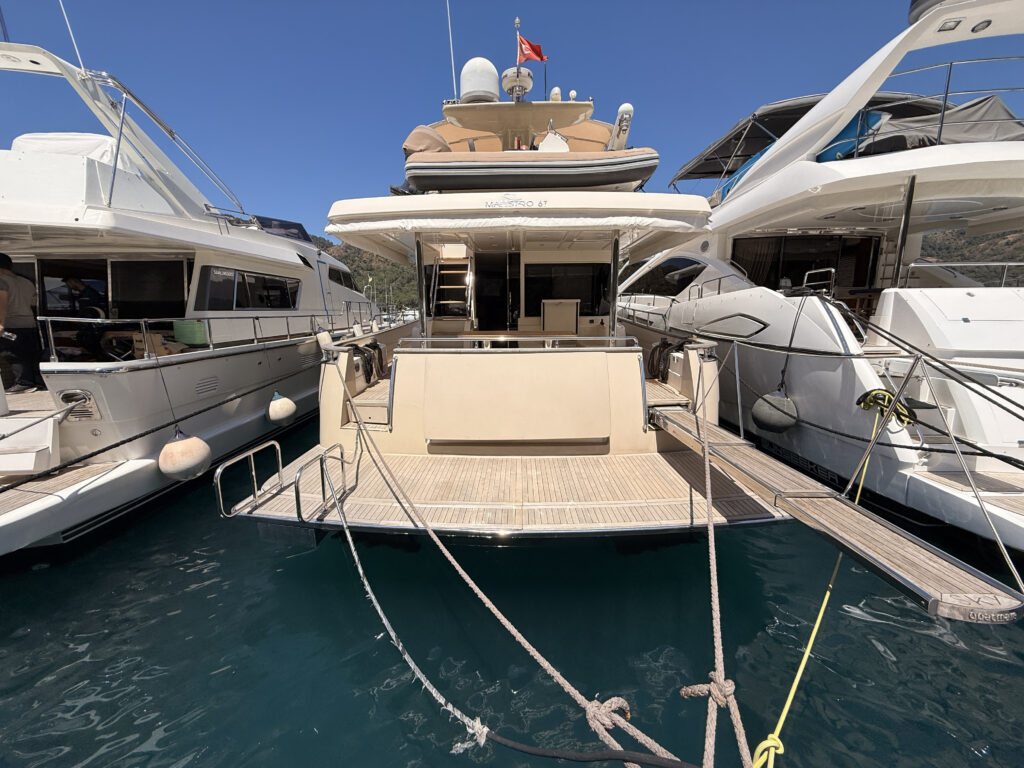 2011 Apreamare Maestro 67