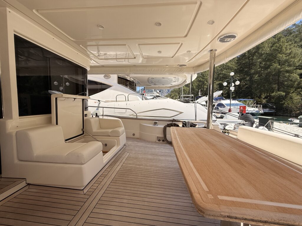 2011 Apreamare Maestro 67