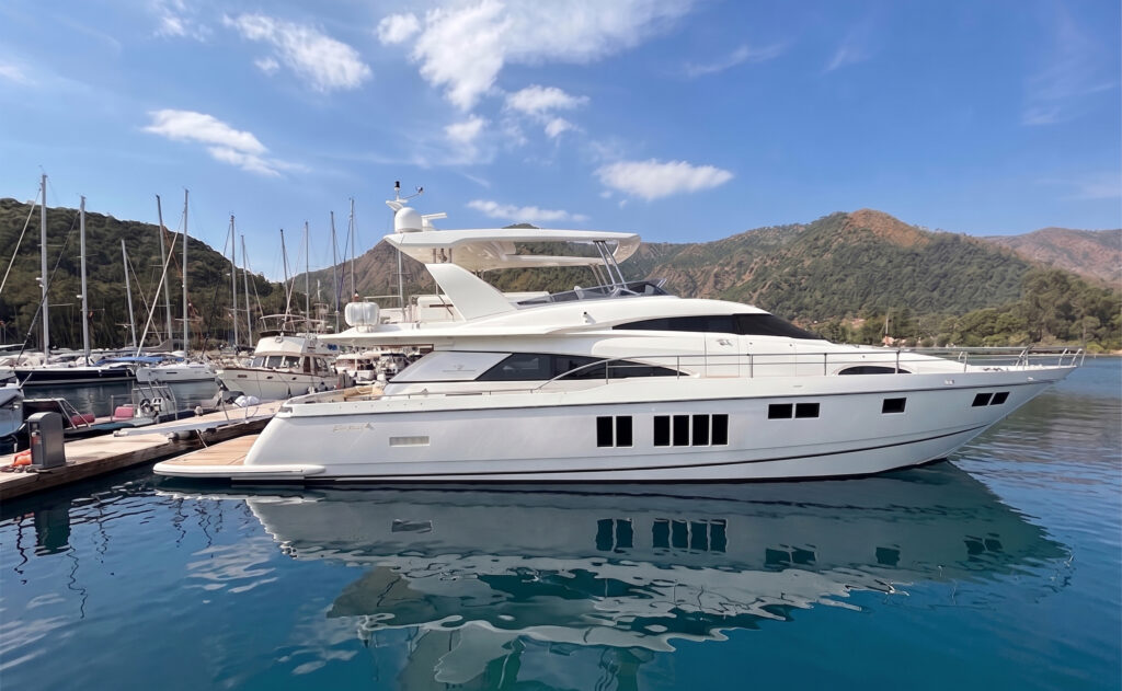 2014 Fairline Squadron 78