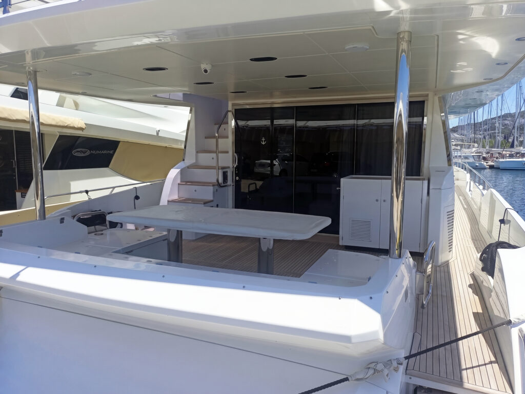 2019 Azimut Grande 25