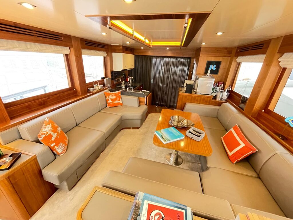 2021 Sirena 58