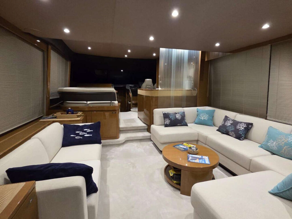 2017 Princess 60