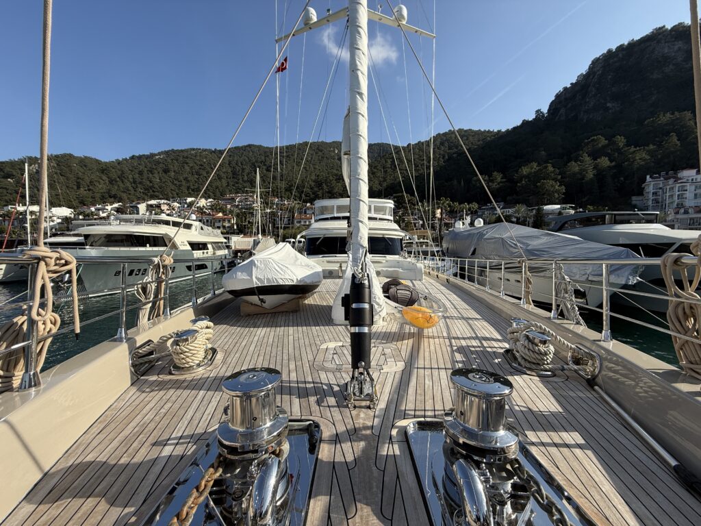 2023 Motorsailor 41M