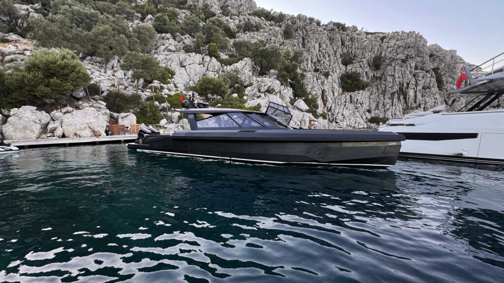 2025 Custom RIB 54
