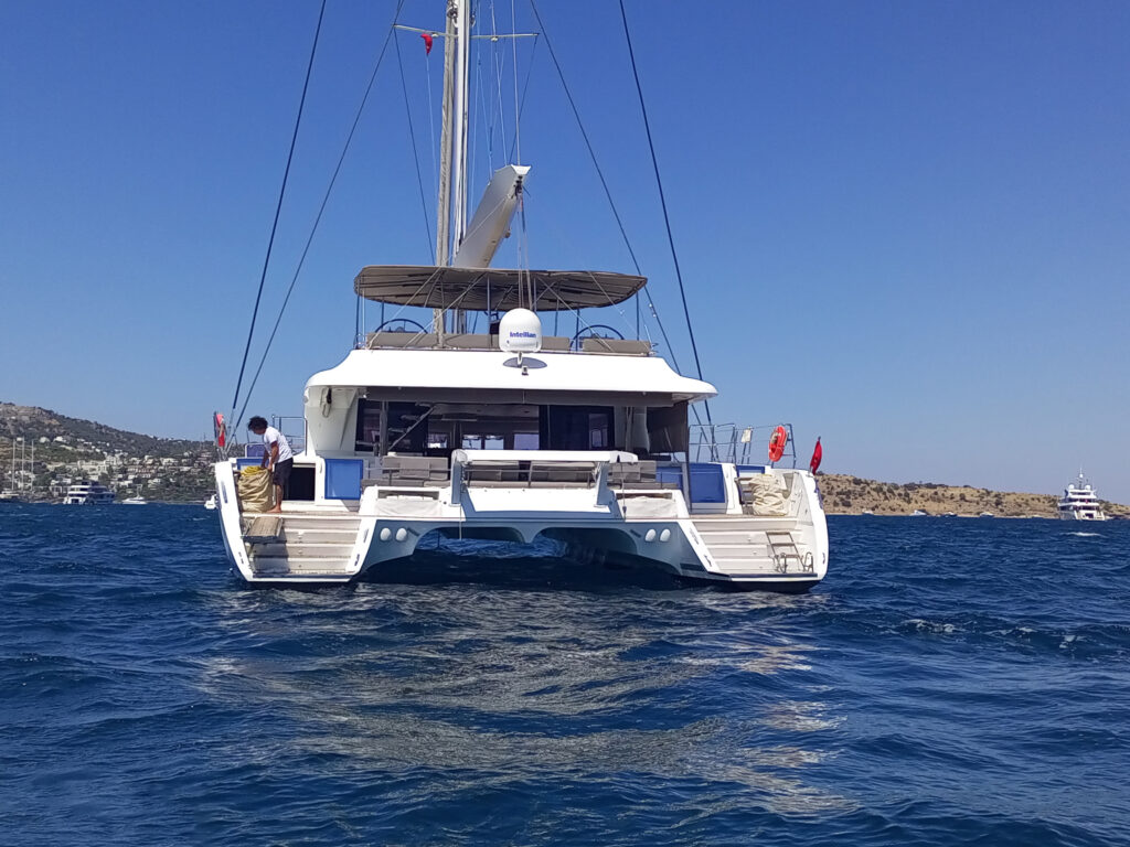 2015 Lagoon 620