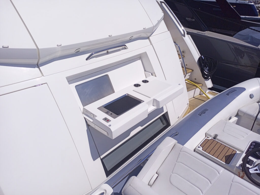 2021 Sunseeker 76 Yacht
