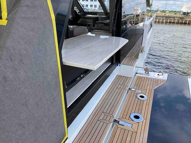 2022 Galeon 640 FLY