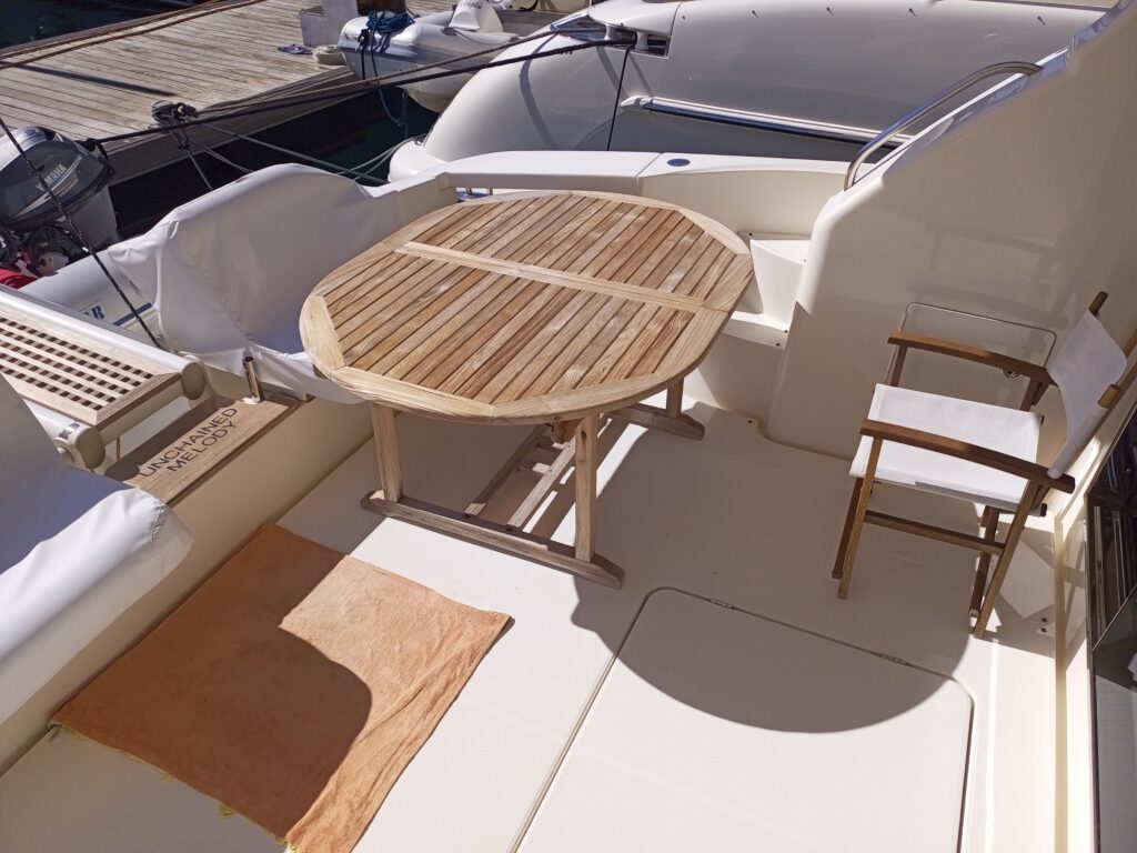 2009 Silverton 52 Ovation
